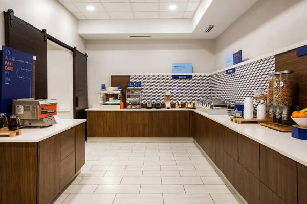 Holiday Inn Express Hotel & Suites Atlanta Southwest-Fairburn