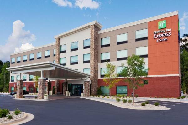 Holiday Inn Express & Suites - Fayetteville an IHG Hotel