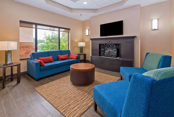 Comfort Inn & Suites - Fort Gordon
