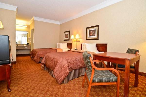 Peach State Inn & Suites