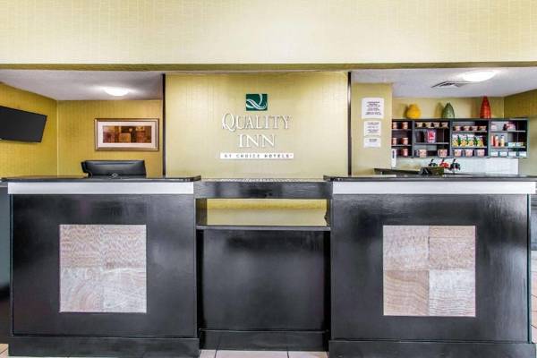 Quality Inn Hinesville - Fort Stewart Area Kitchenette Rooms - Pool - Guest Laundry