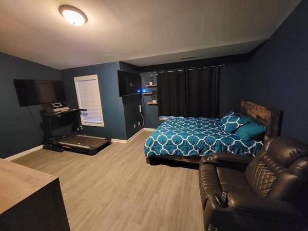 Master suite host multi-guest near downtown ATL