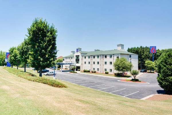 Ramada by Wyndham Lithia Springs Atlanta