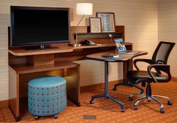 Workspace - Fairfield Inn & Suites by Marriott Atlanta Lithia Springs