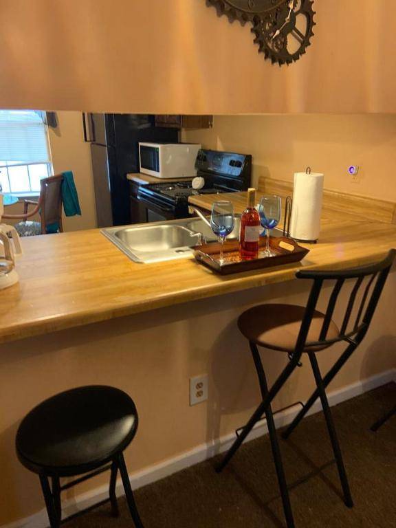 Cozy2Br-2&Half5BathCottage-Near the Historic StoneMTN Park