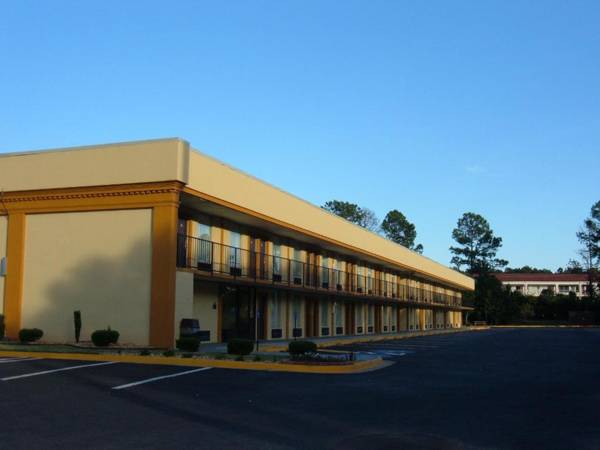 Days Inn by Wyndham Madison