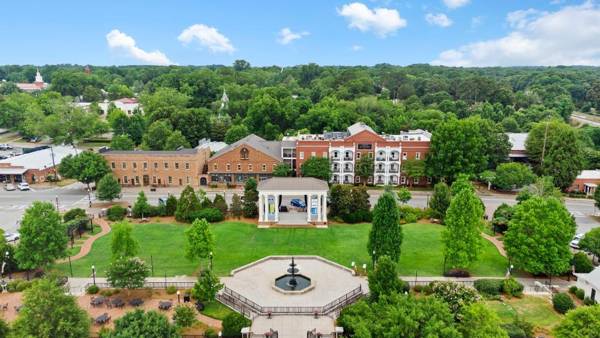 The James Madison Inn