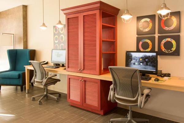 Workspace - Home2 Suites by Hilton Atlanta Newnan