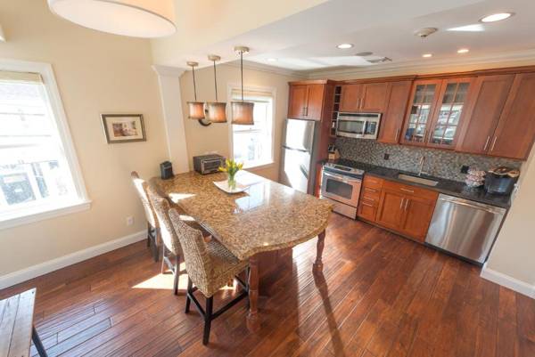 The Newport Lofts - 410 Thames Street