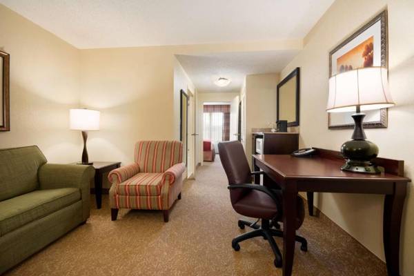 Workspace - Country Inn & Suites by Radisson Norcross GA