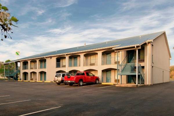 Americas Best Value Inn - Rome