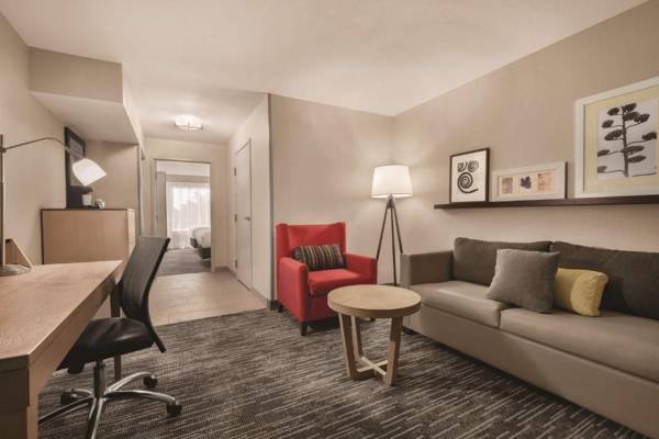 Workspace - Country Inn & Suites by Radisson Savannah Midtown GA