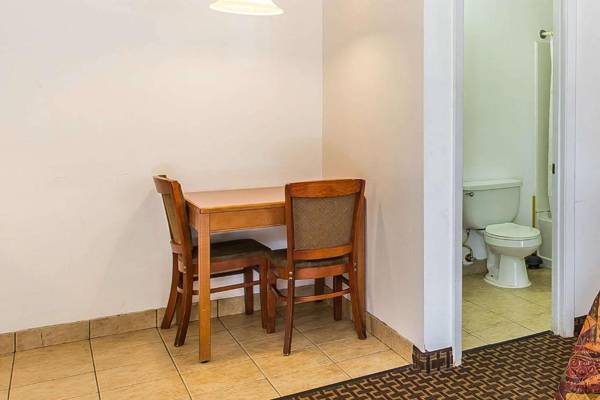 Suburban Extended Stay Abercorn