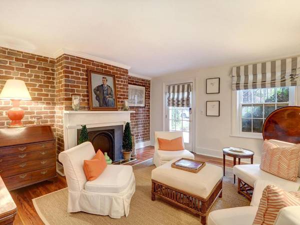 Jones Street Retreat