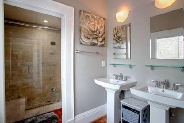 3 Bedroom Penthouse Blocks from the River