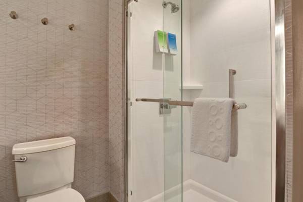 Home2 Suites By Hilton Savannah Midtown Ga