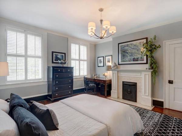 Beautiful Estate Home Facing Monterey Square