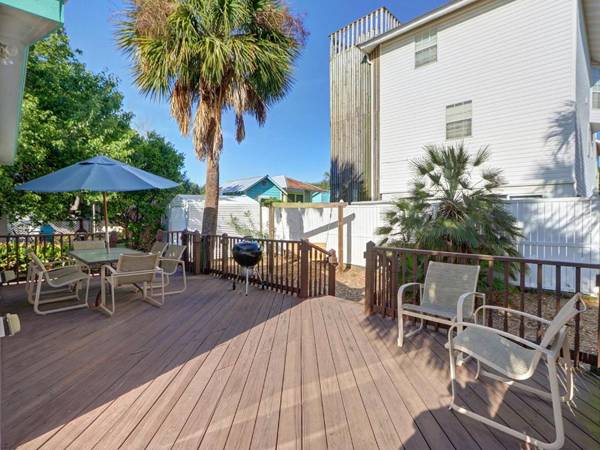 Heated Pool Access Flex Cancelation Cheerful Tybee Beach Cottage