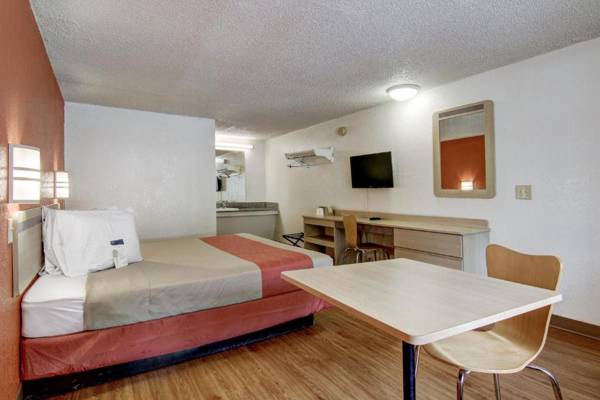 Motel 6-Union City GA - Atlanta Airport