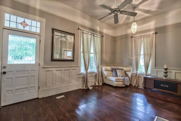 Classic/Modern Downtown Home