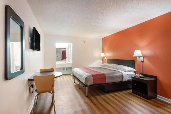 Motel 6-Warner Robins GA