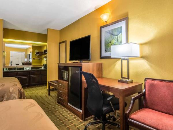 Workspace - Quality Inn Washington