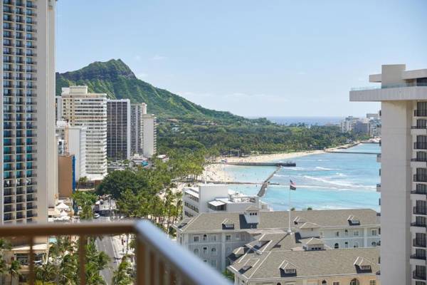 Waikiki Beachcomber by Outrigger