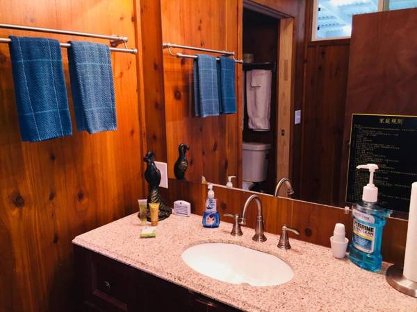 Aloha Junction Bed & Breakfast