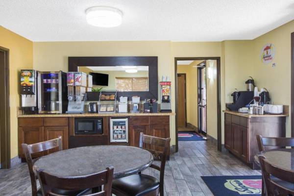 Super 8 by Wyndham Nampa