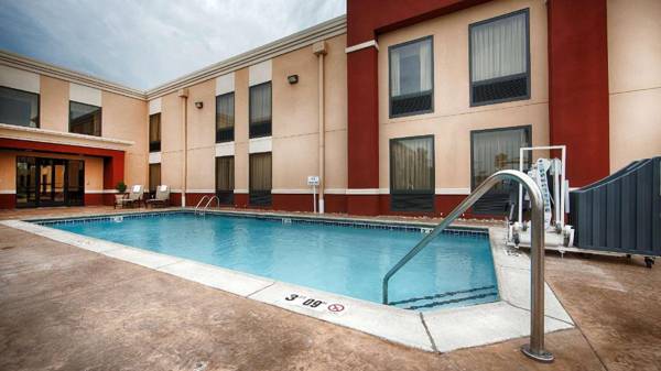 Best Western Plus Parkway Hotel