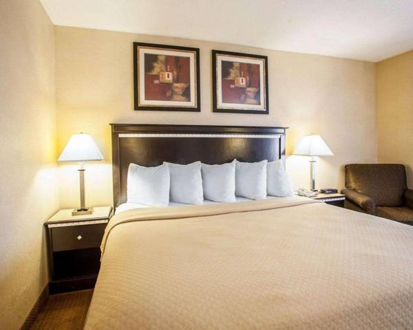 Quality Inn Aurora-Naperville Area