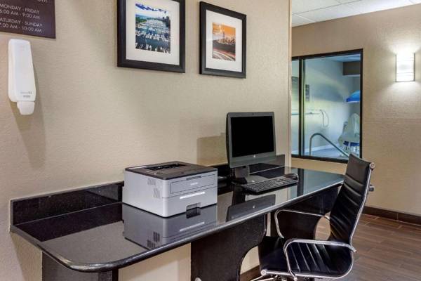 Workspace - Comfort Inn & Suites North Aurora - Naperville
