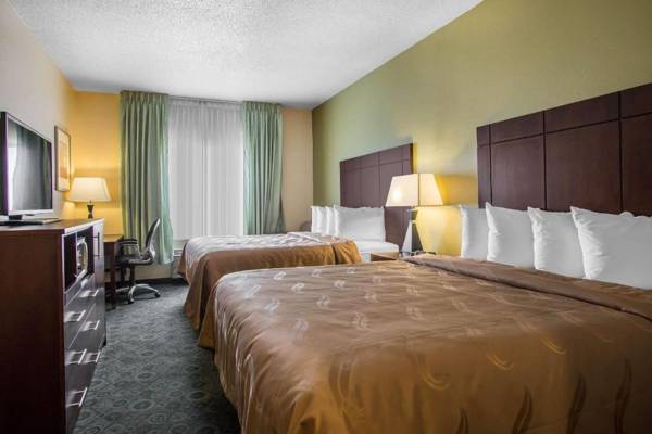 Quality Inn & Suites Bloomington I-55 and I-74