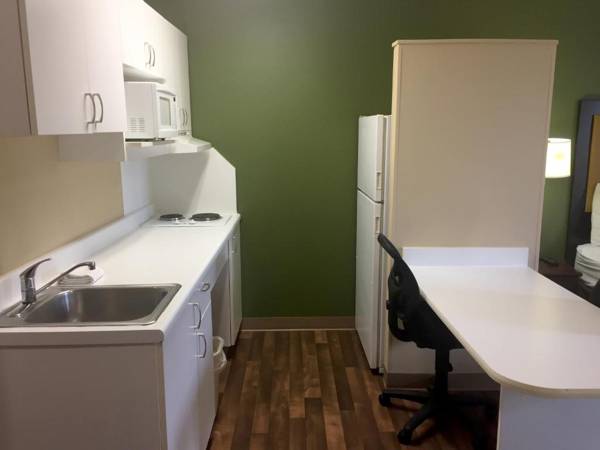 Workspace - Extended Stay America Suites - Chicago - Burr Ridge