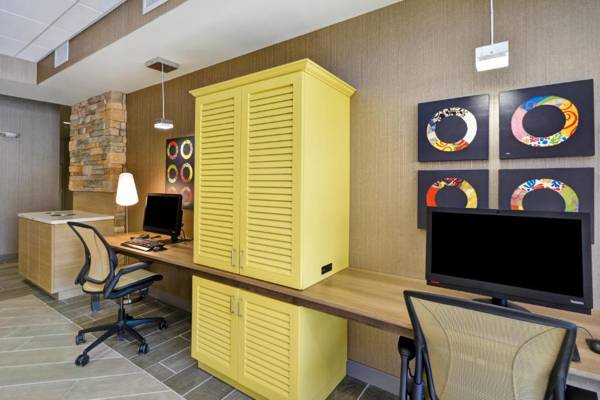 Workspace - Home2 Suites By Hilton Carbondale