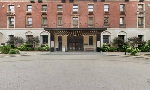 Ambassador Chicago part of JdV by Hyatt