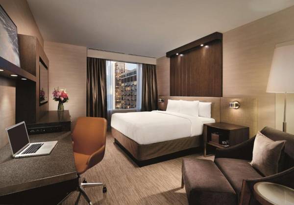 Workspace - Hyatt Centric Chicago Magnificent Mile