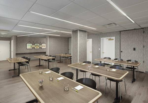 Fairfield Inn and Suites Chicago Downtown/ Magnificent Mile