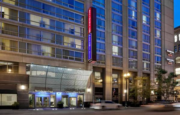 Residence Inn by Marriott Chicago Downtown/River North