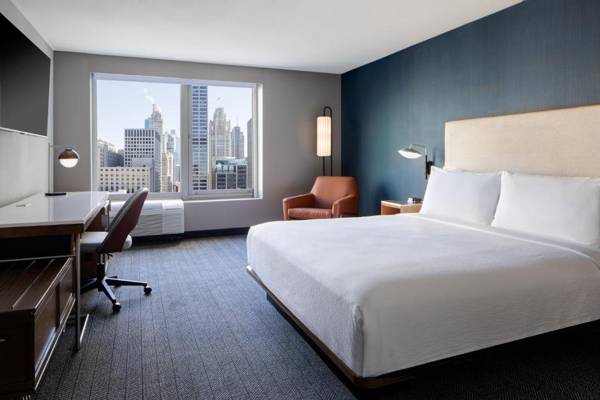 Courtyard by Marriott Chicago Downtown/River North
