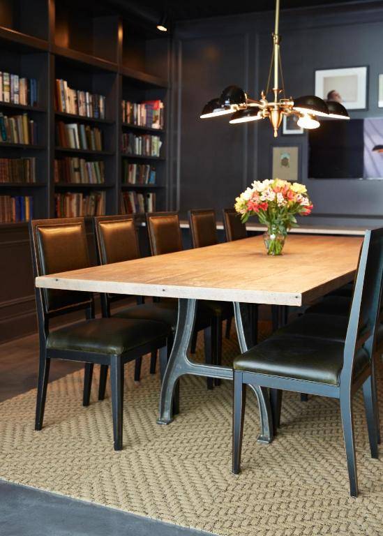 The Guesthouse Hotel