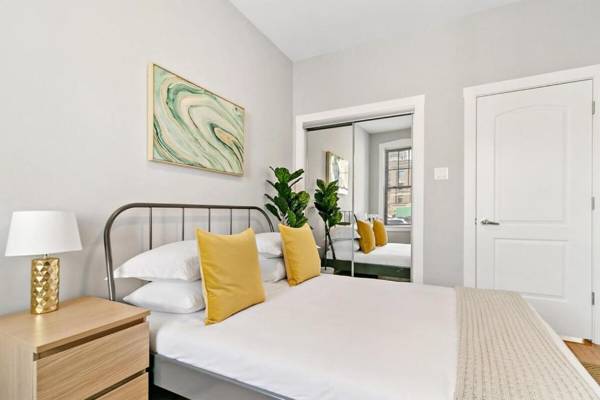 Bright Spacious Apt Comfy King Bed 5 Location