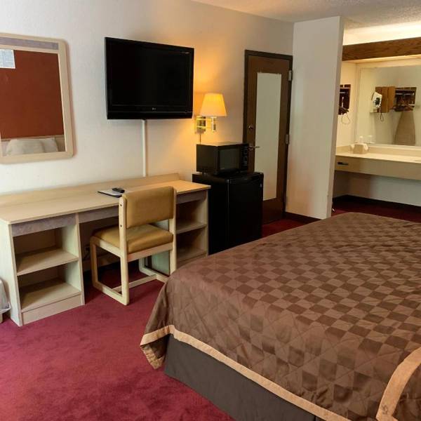 Americas Best Value Inn - Collinsville / St. Louis