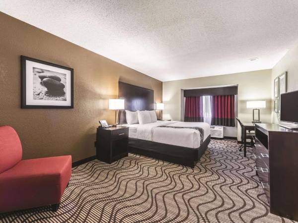 La Quinta by Wyndham Collinsville - St. Louis