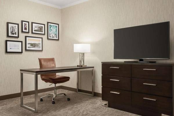 Workspace - Embassy Suites by Hilton Chicago North Shore Deerfield