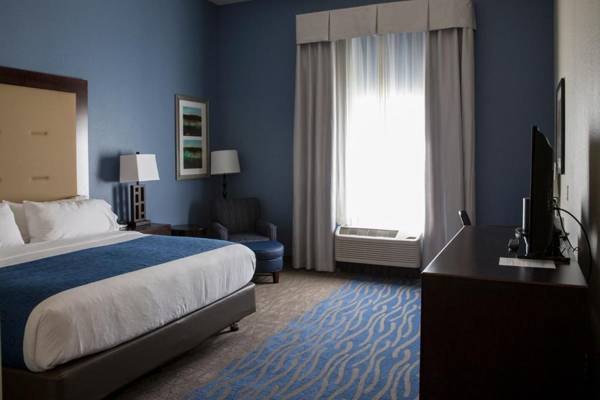 Holiday Inn Express and Suites Edwardsville an IHG Hotel