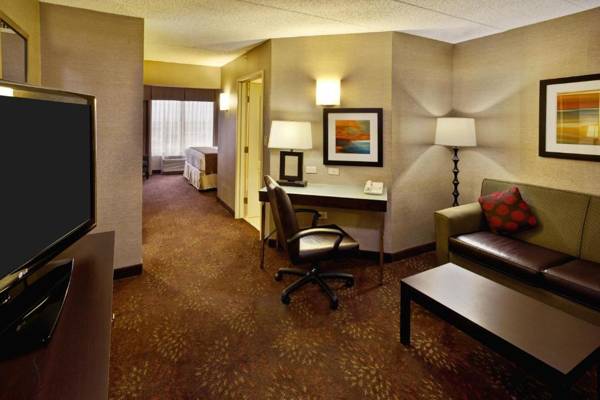 Workspace - Holiday Inn Hotel & Suites Chicago Northwest - Elgin an IHG Hotel
