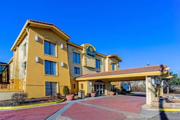 La Quinta Inn by Wyndham Chicago O'Hare Airport