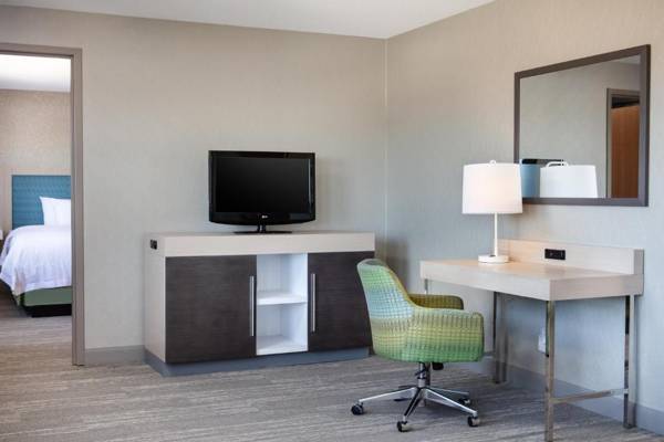 Workspace - Hampton Inn Freeport