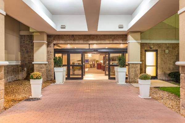 Holiday Inn Chicago North - Gurnee an IHG Hotel